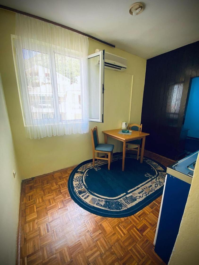Apartments Dunja สเวติ สเตฟาน ภายนอก รูปภาพ